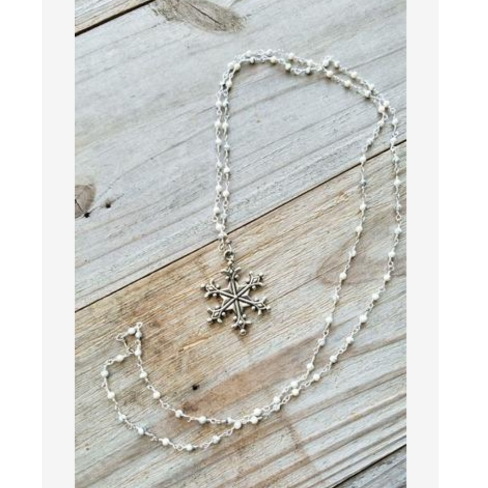 Snow Flurry Necklace